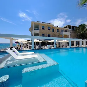 Saint Tropez Boutique Curacao