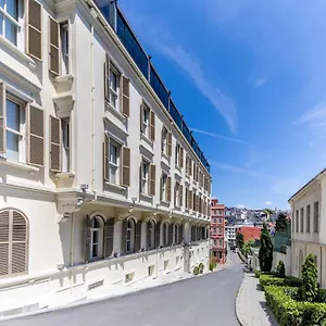 5* Hotel Tomtom
